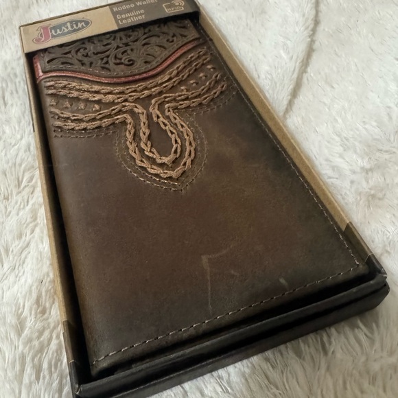 Justin Russet Inlay Rodeo Wallet - Picture 4 of 6